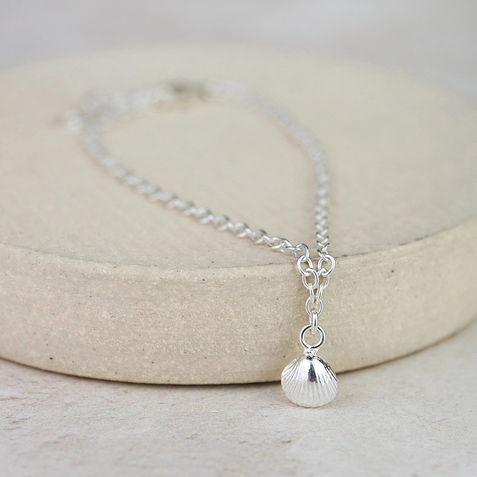 Echoes of Cornwall Silver Shell Charm Bracelet – Inspired by the Coast, Made by Hand - SALVESSA
