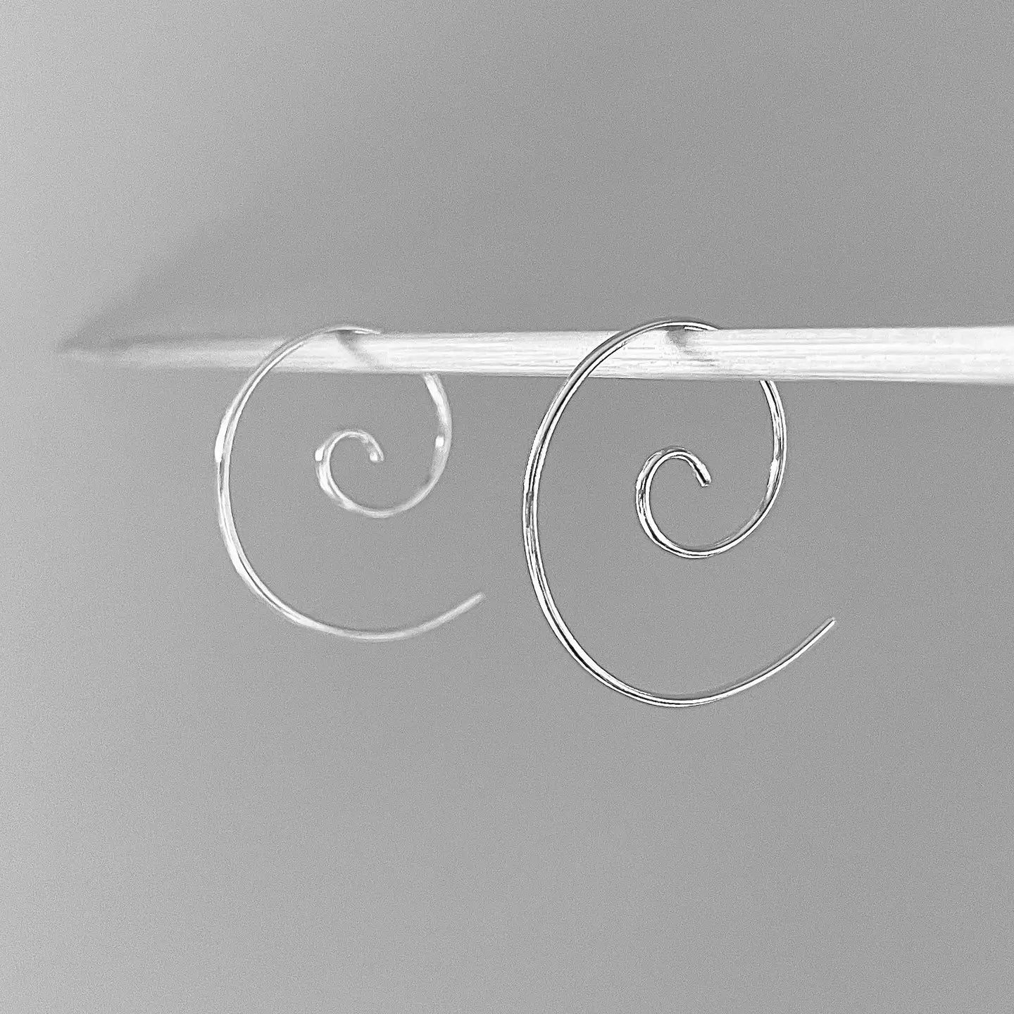 Eterna Spiral Hoops – Sterling Silver Threader Earrings - SALVESSA