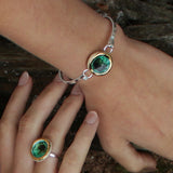 Laguna Verde Bangle – Emerald Glass & Silver - Plated Round Design - SALVESSA