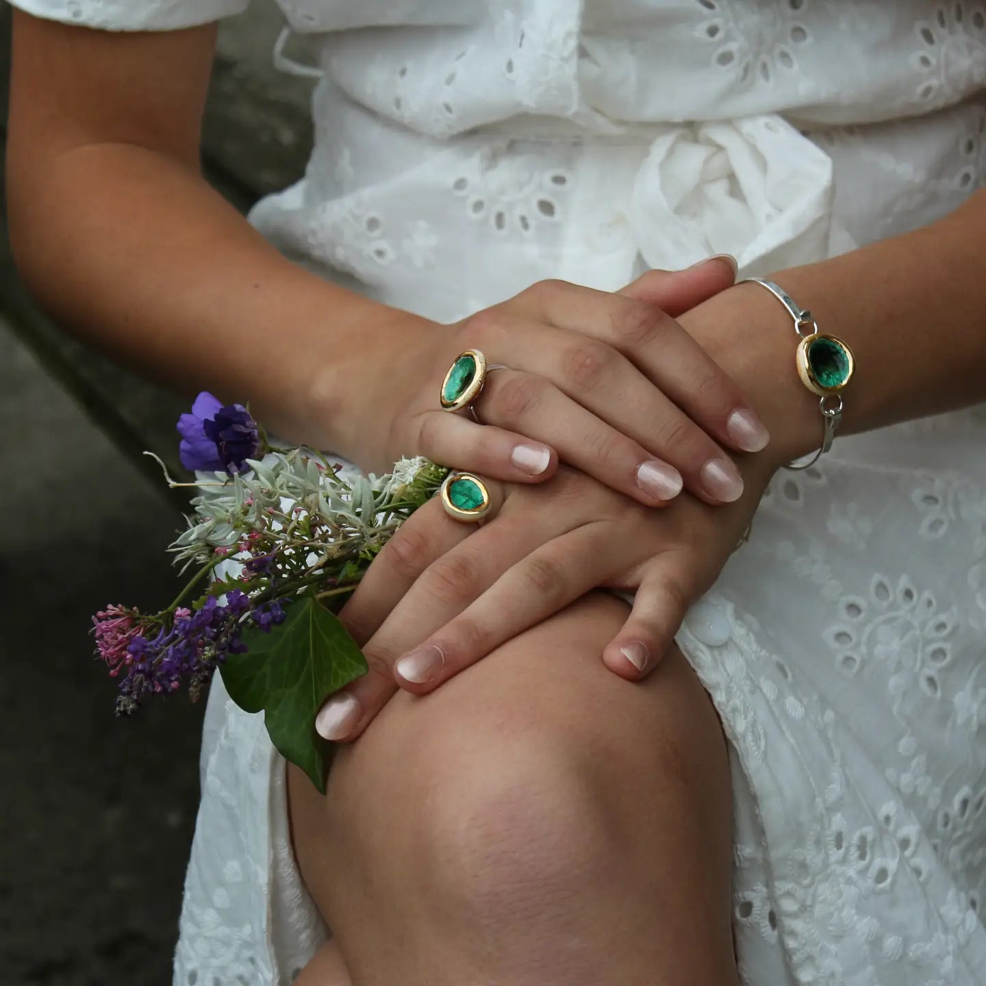Laguna Verde Ring – Emerald Green Adjustable Round Design - SALVESSA