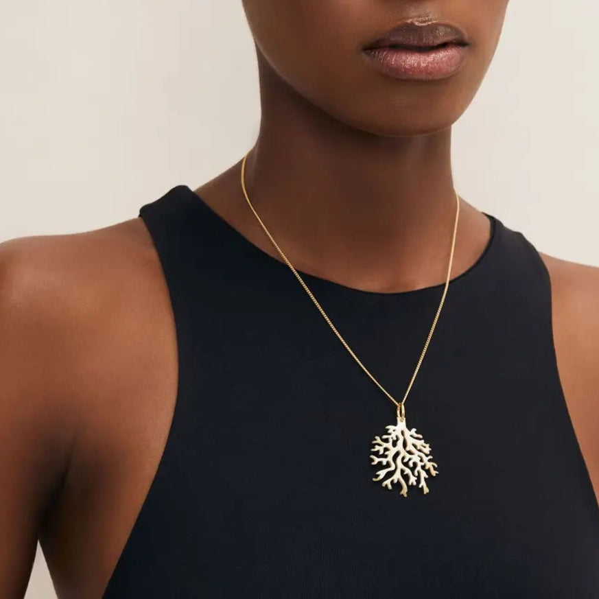 Luce Bianca Radiant Gold & White Coral Charm Necklace - SALVESSA